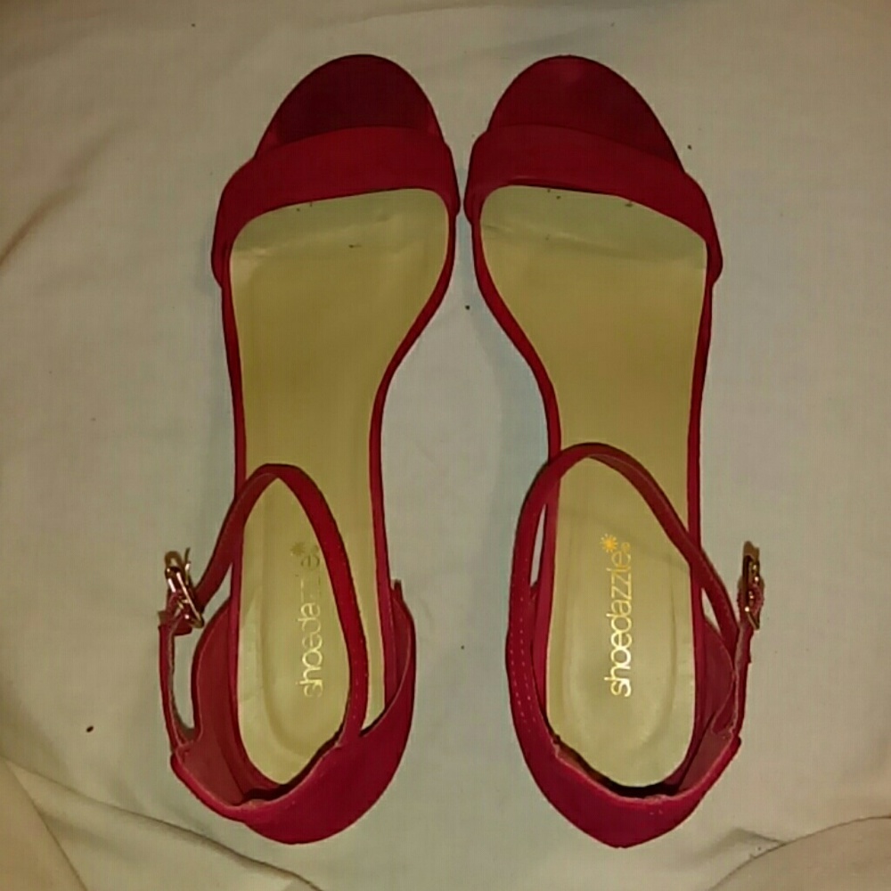 Shoe dazzle Faux Suede Kitten Heel Sandals